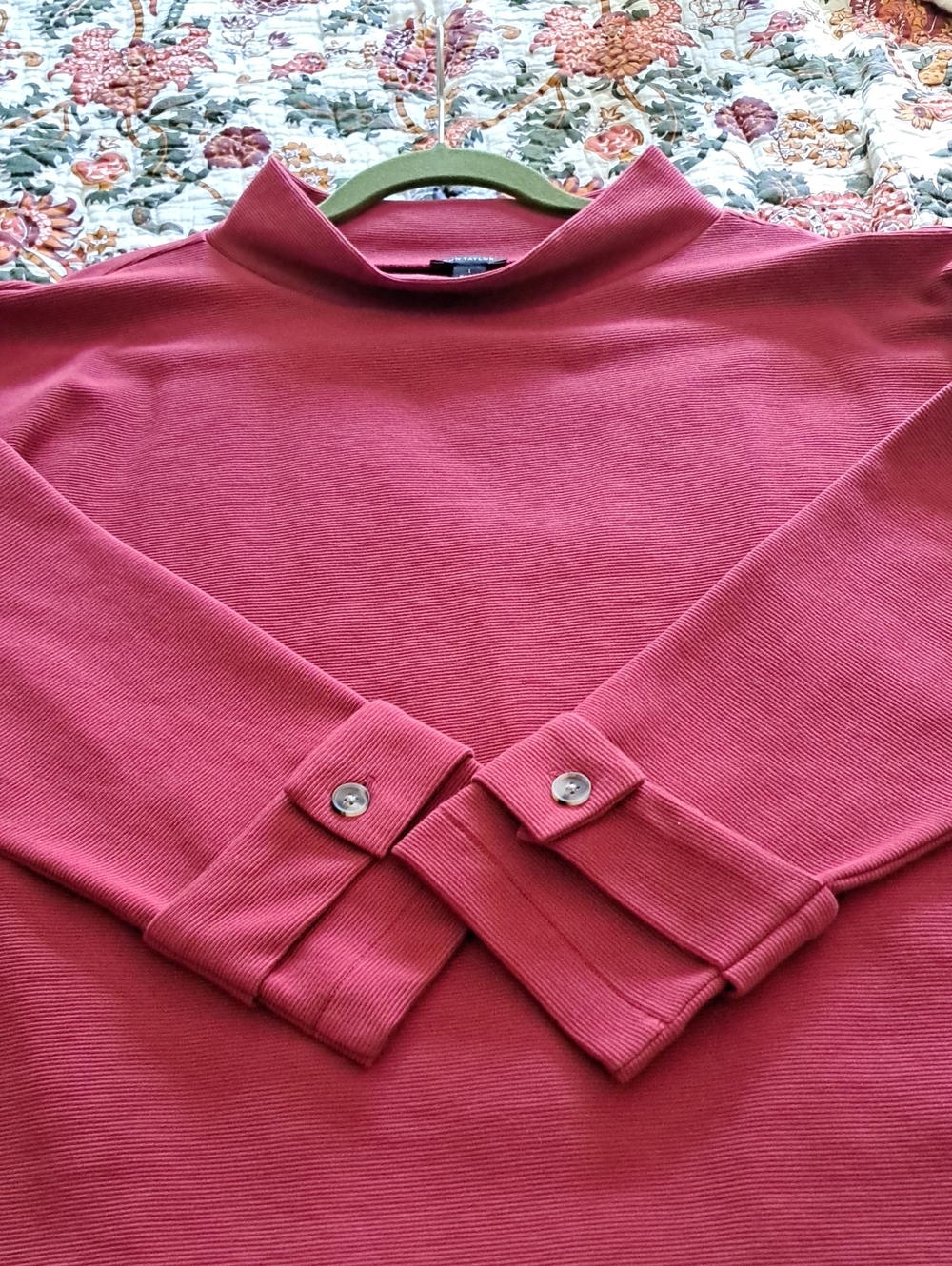 Ann Taylor Women's Red Ribbed Sweater